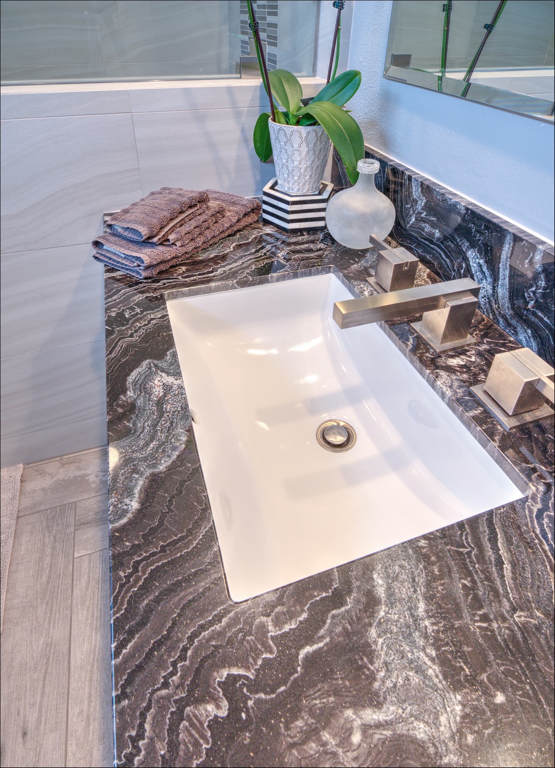 Sunset Cliffs Contemporary Remodel — photo 6